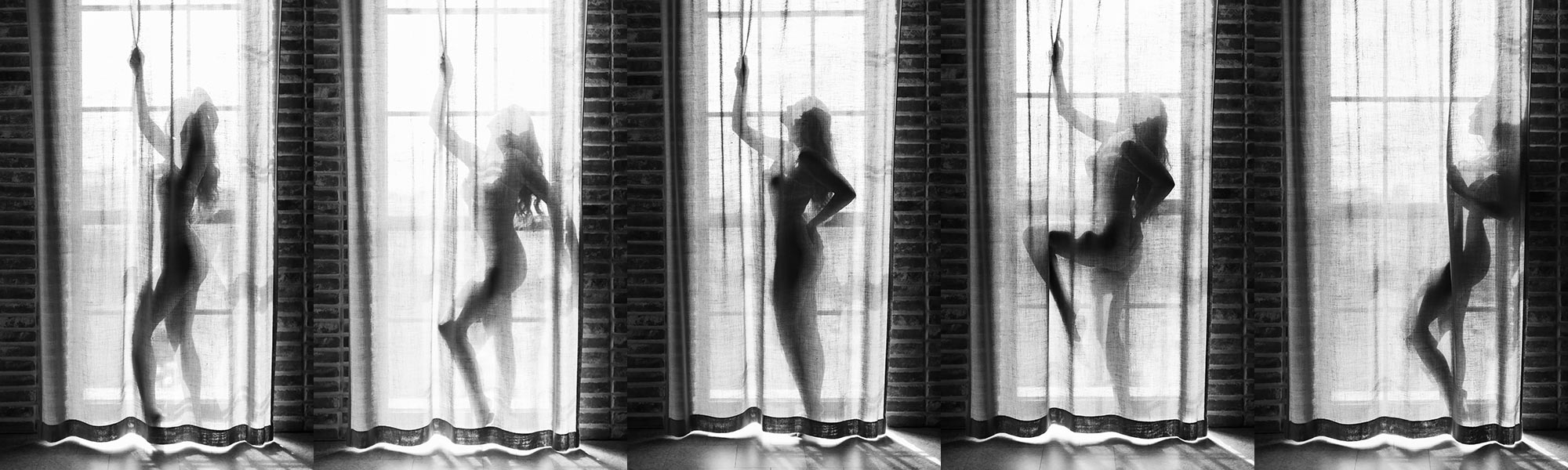 Boudoirfotografering med flera bilder på en kvinna bakom genomlysta gardiner.